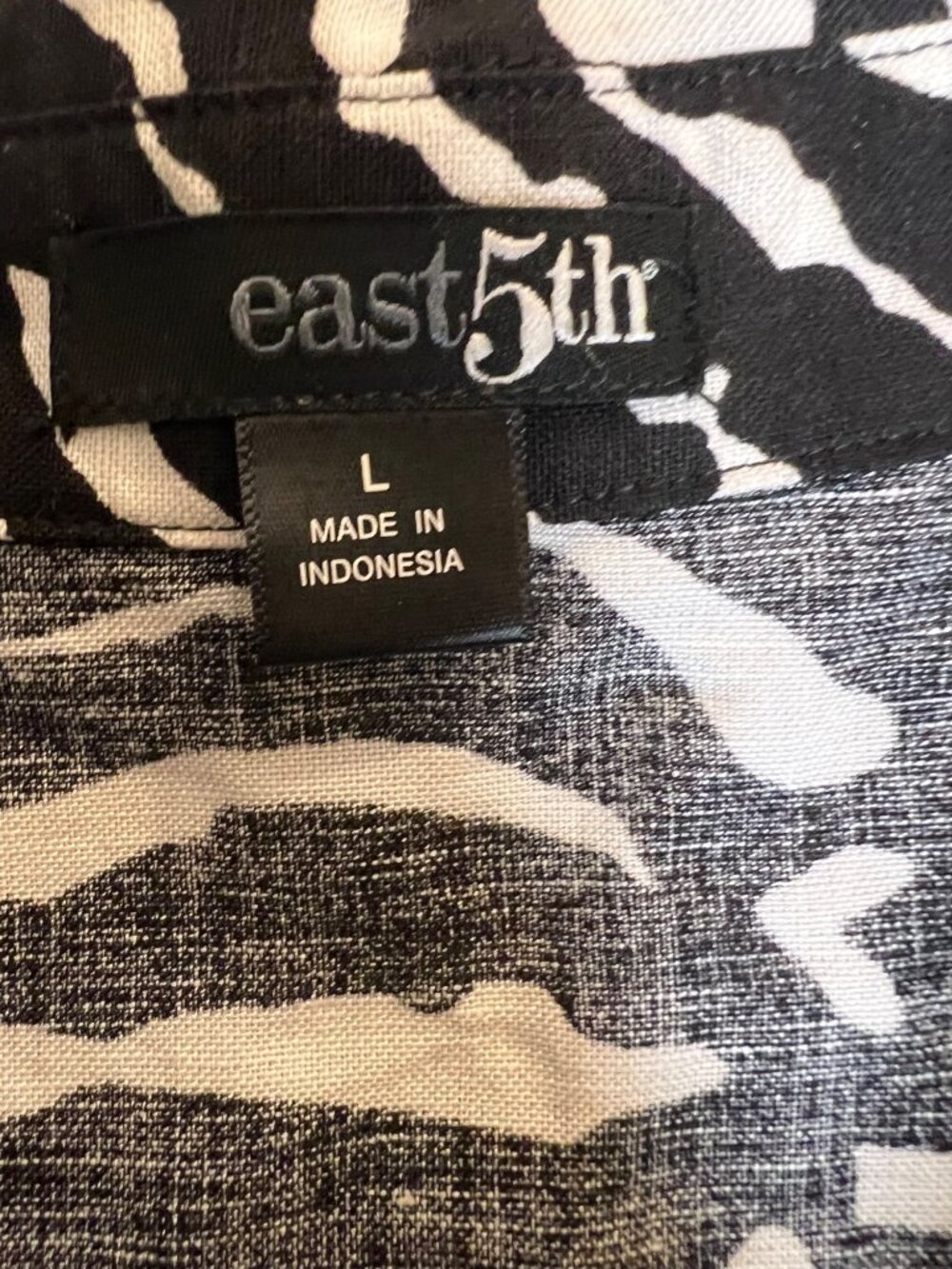 East 5th Zebra Blouse - Picture 7 of 9